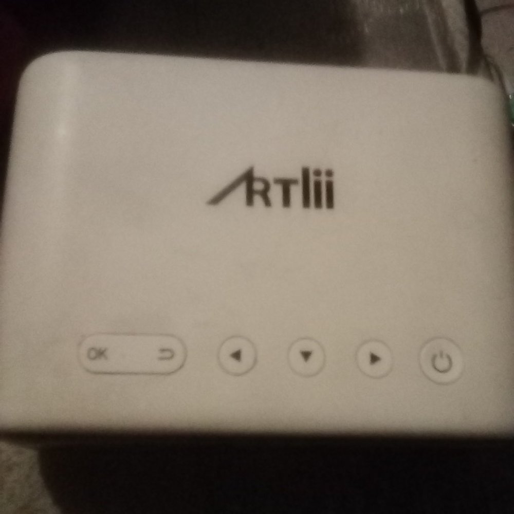 Mini Projector / Battery, '21 Artlii Q Portable Projector with WiFi and BLUTOOTH